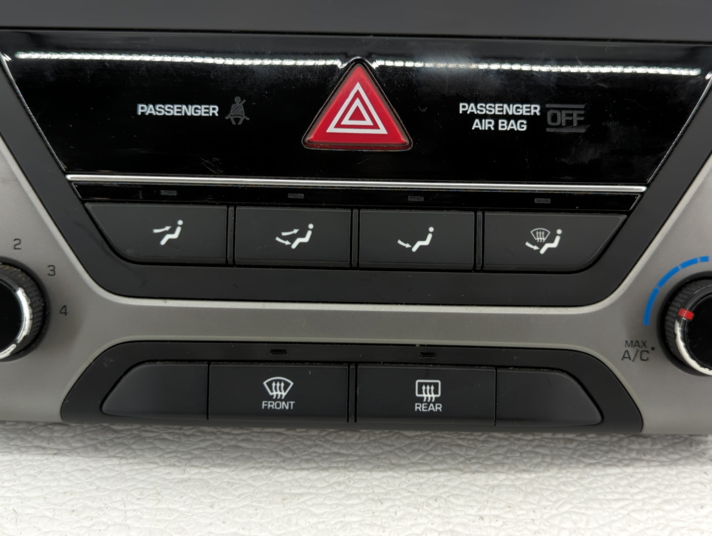 2017-2018 Hyundai Elantra Climate Control Module Temperature AC/Heater Replacement P/N:97250-F2231RET 97250-F2XXX Fits OEM U