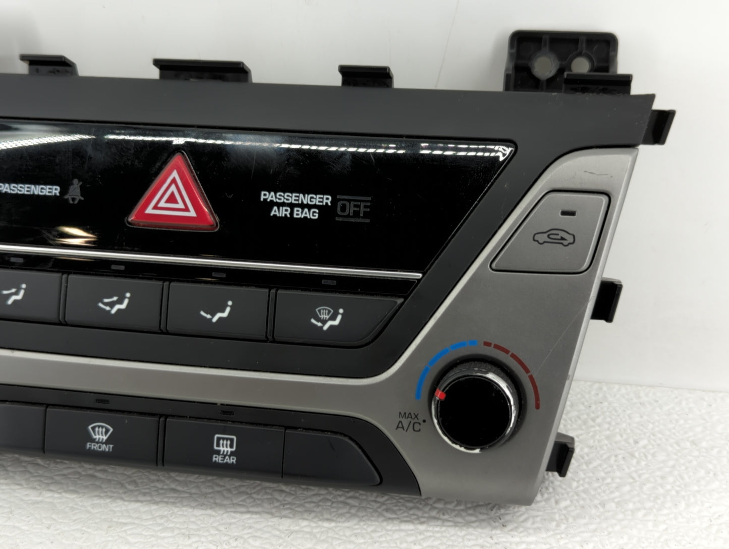 2017-2018 Hyundai Elantra Climate Control Module Temperature AC/Heater Replacement P/N:97250-F2231RET 97250-F2XXX Fits OEM U