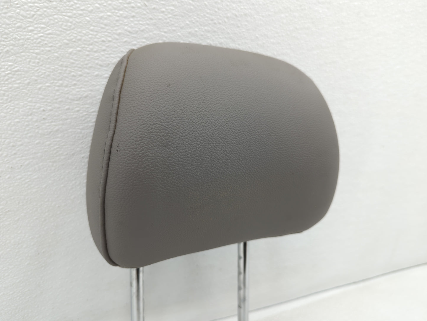2015-2017 Hyundai Elantra Headrest Head Rest Rear Seat Fits Fits 2015 2016 2017 OEM Used Auto Parts - Oemusedautoparts1.com