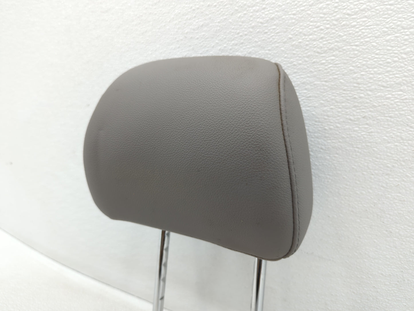 2015-2017 Hyundai Elantra Headrest Head Rest Rear Seat Fits Fits 2015 2016 2017 OEM Used Auto Parts - Oemusedautoparts1.com