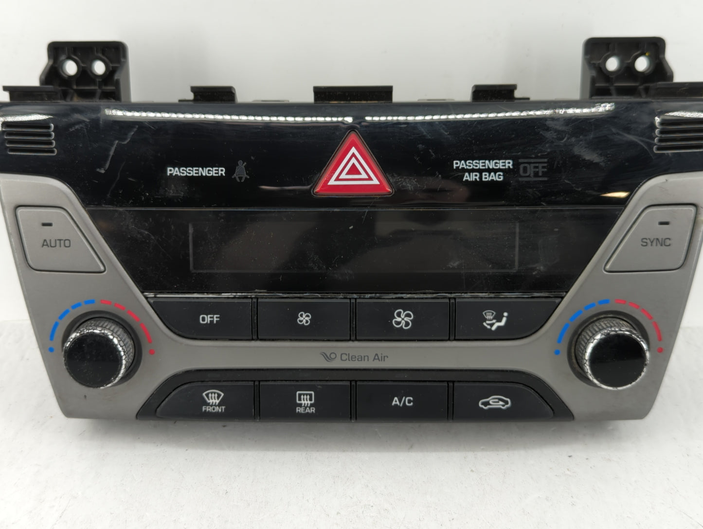 2017-2018 Hyundai Elantra Climate Control Module Temperature AC/Heater Replacement P/N:97250-F2230RET 97250-F20624X Fits OEM