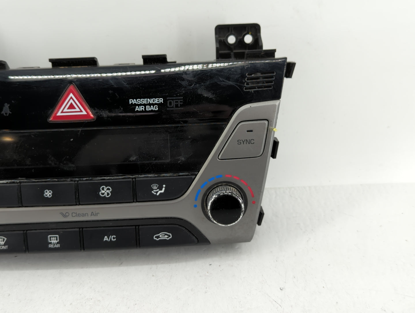 2017-2018 Hyundai Elantra Climate Control Module Temperature AC/Heater Replacement P/N:97250-F2230RET 97250-F20624X Fits OEM