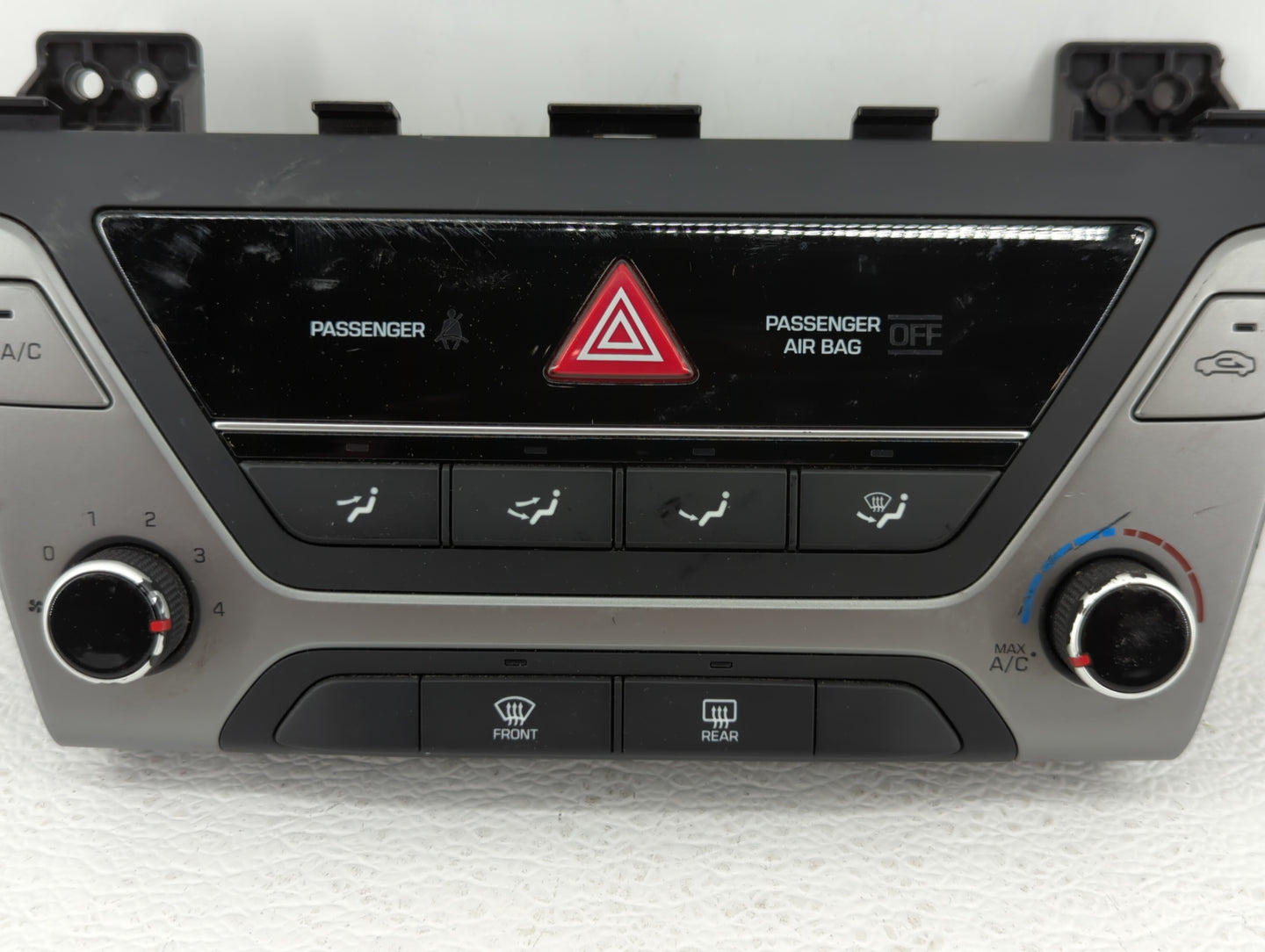 2017-2018 Hyundai Elantra Climate Control Module Temperature AC/Heater Replacement P/N:97250-F2231RET 97250-F2XXX Fits OEM U