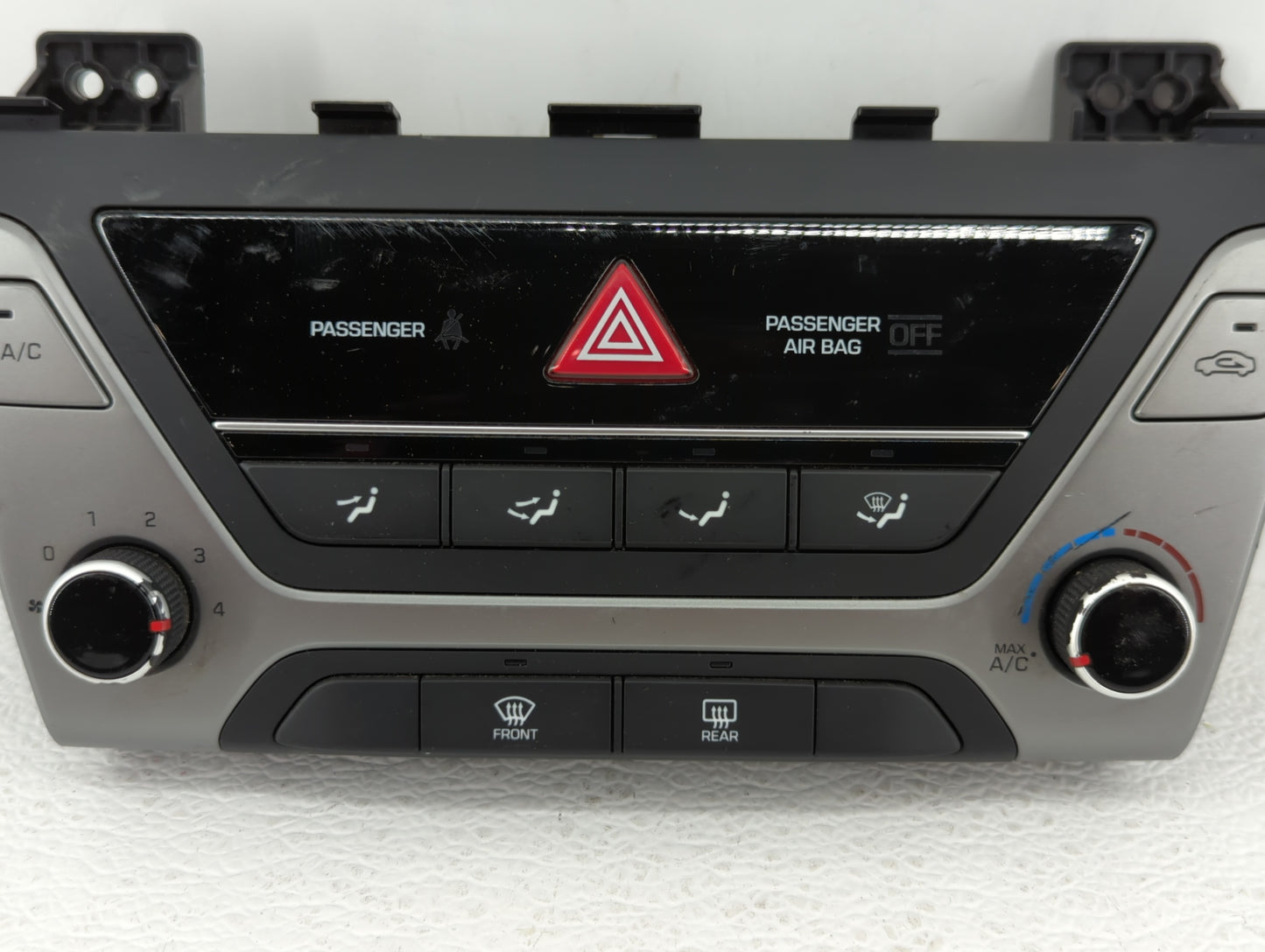 2017-2018 Hyundai Elantra Climate Control Module Temperature AC/Heater Replacement P/N:97250-F2231RET 97250-F2XXX Fits OEM U