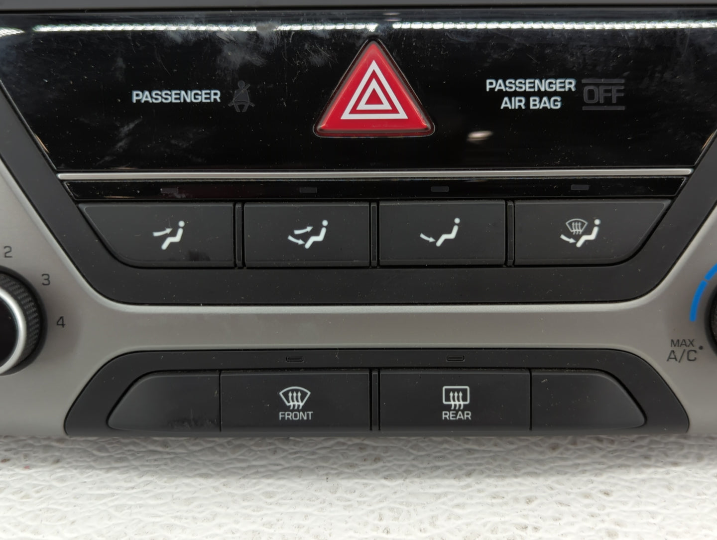 2017-2018 Hyundai Elantra Climate Control Module Temperature AC/Heater Replacement P/N:97250-F2231RET 97250-F2XXX Fits OEM U