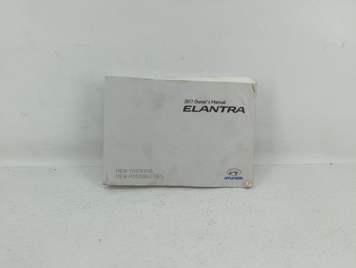 2017 Hyundai Elantra Owners Manual Book Guide OEM Used Auto Parts - Oemusedautoparts1.com