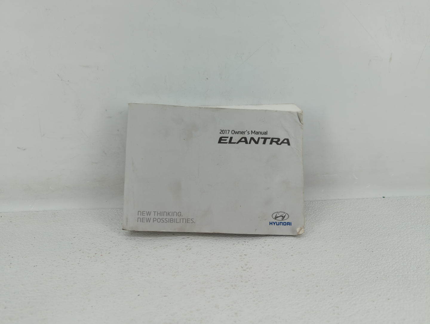 2017 Hyundai Elantra Owners Manual Book Guide OEM Used Auto Parts - Oemusedautoparts1.com
