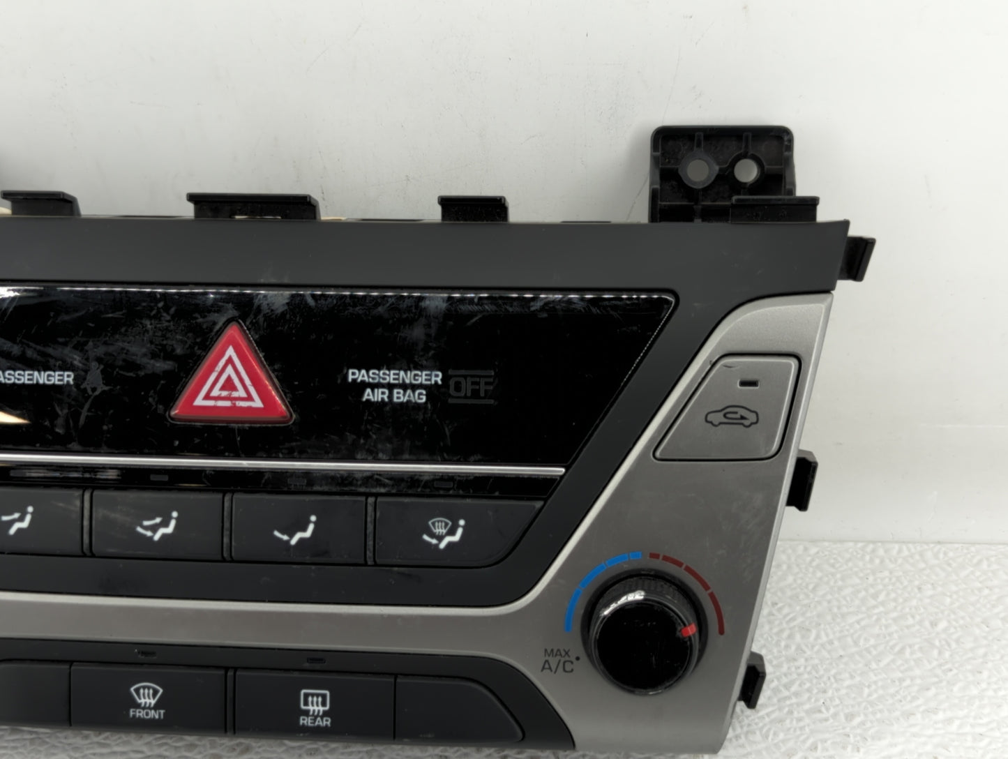 2017-2018 Hyundai Elantra Climate Control Module Temperature AC/Heater Replacement P/N:97250-F2XXX 97250-F20614X Fits OEM Us
