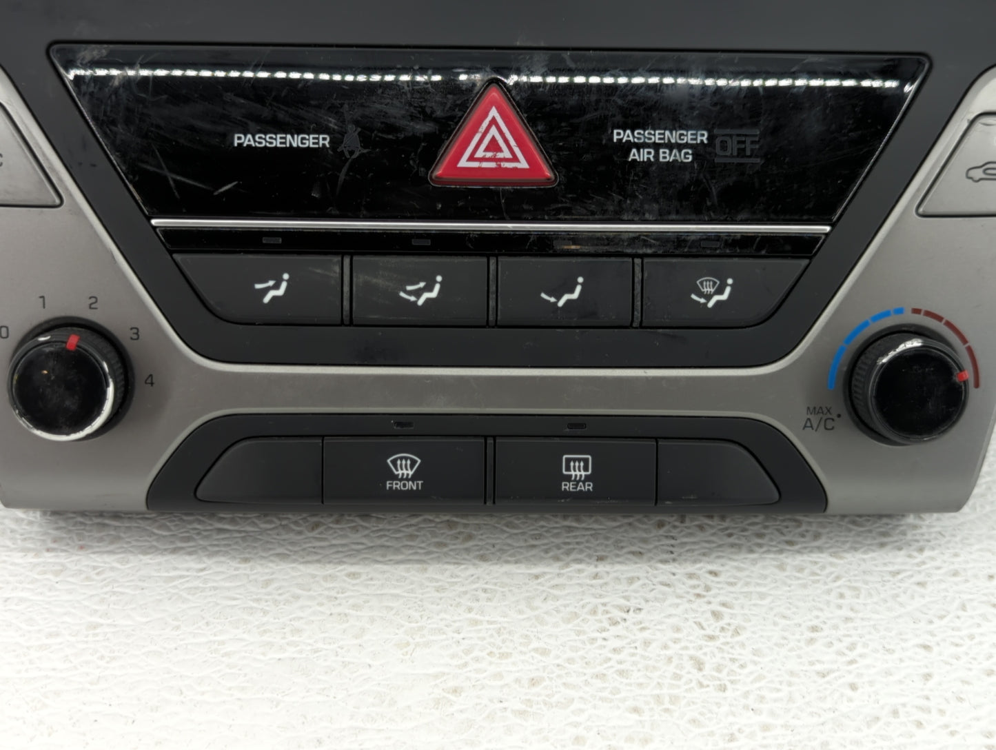 2017-2018 Hyundai Elantra Climate Control Module Temperature AC/Heater Replacement P/N:97250-F2XXX 97250-F20614X Fits OEM Us
