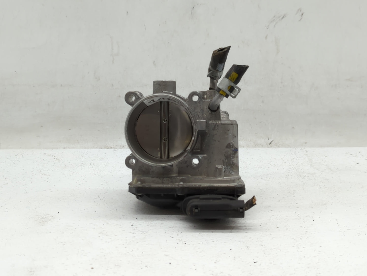 2011-2020 Hyundai Elantra Throttle Body P/N:35100-2E000 35100-2E710 Fits OEM Used Auto Parts - Oemusedautoparts1.com