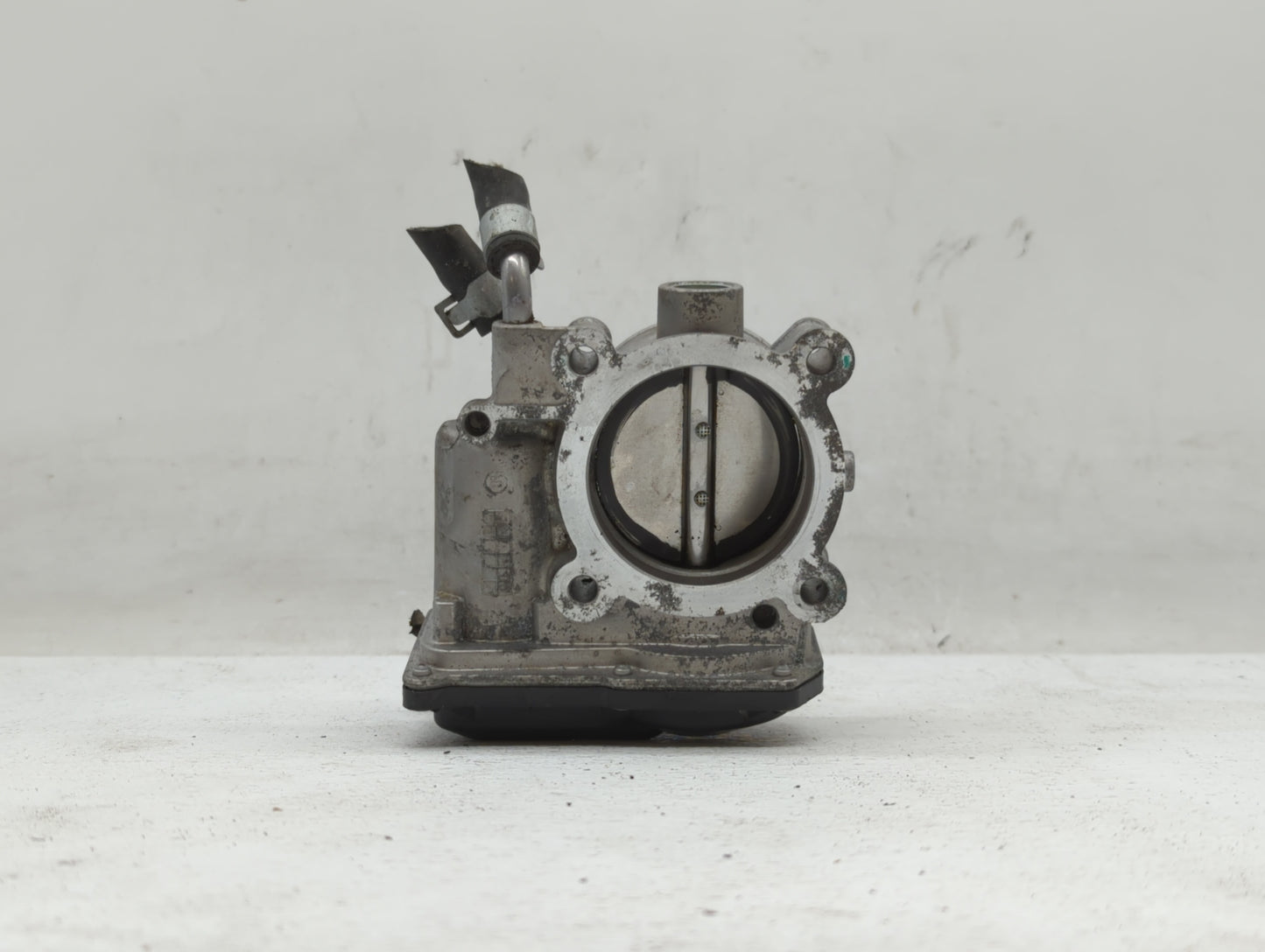 2011-2020 Hyundai Elantra Throttle Body P/N:35100-2E000 35100-2E710 Fits OEM Used Auto Parts - Oemusedautoparts1.com