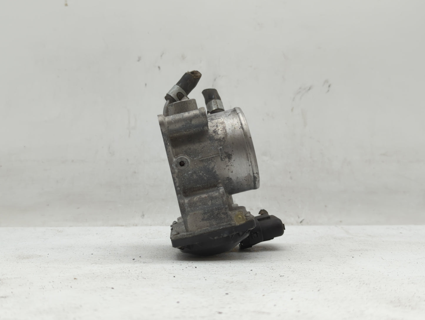 2011-2020 Hyundai Elantra Throttle Body P/N:35100-2E000 35100-2E710 Fits OEM Used Auto Parts - Oemusedautoparts1.com