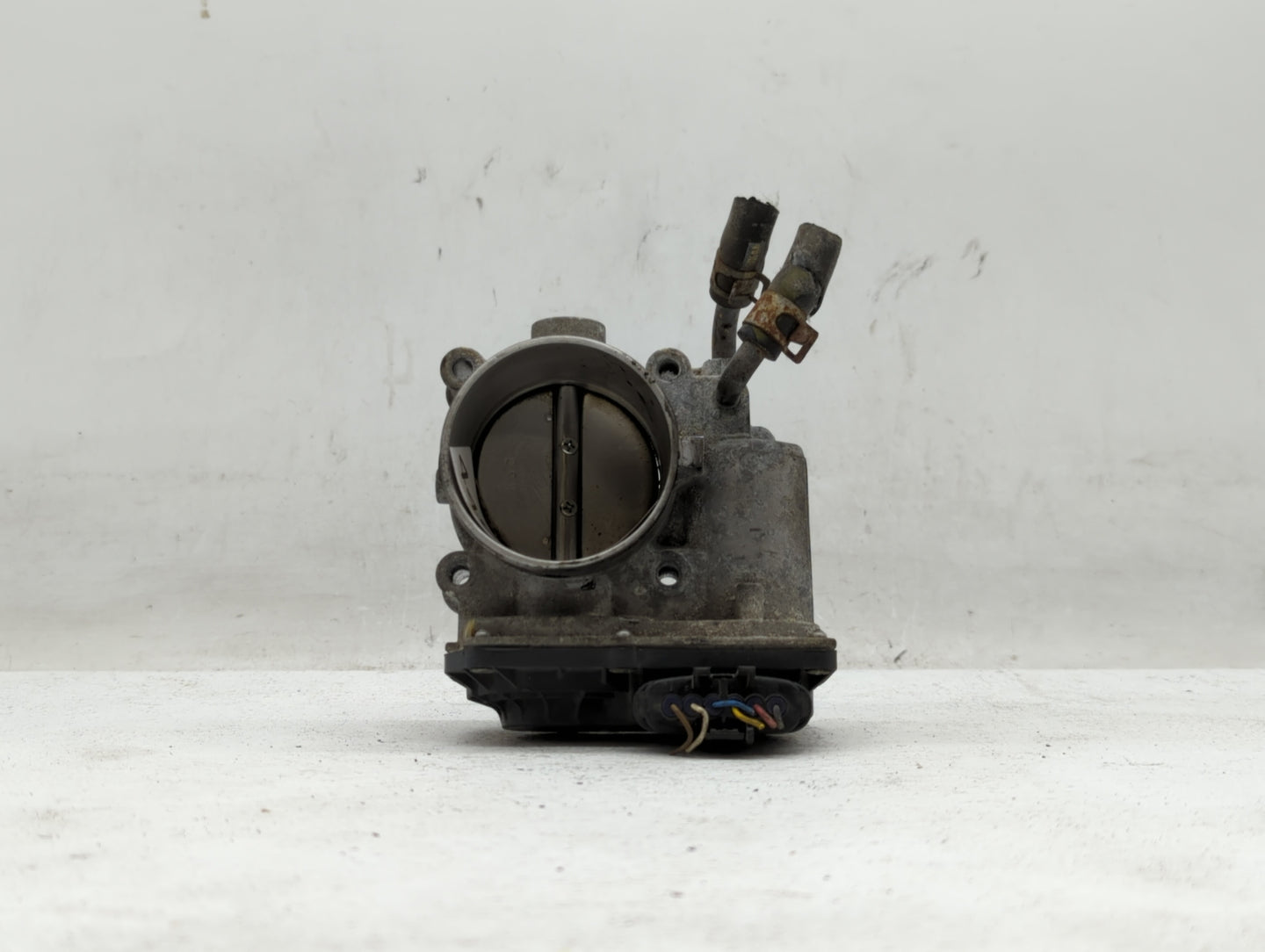 2011-2020 Hyundai Elantra Throttle Body P/N:35100-2E000 35100-2E710 Fits OEM Used Auto Parts - Oemusedautoparts1.com