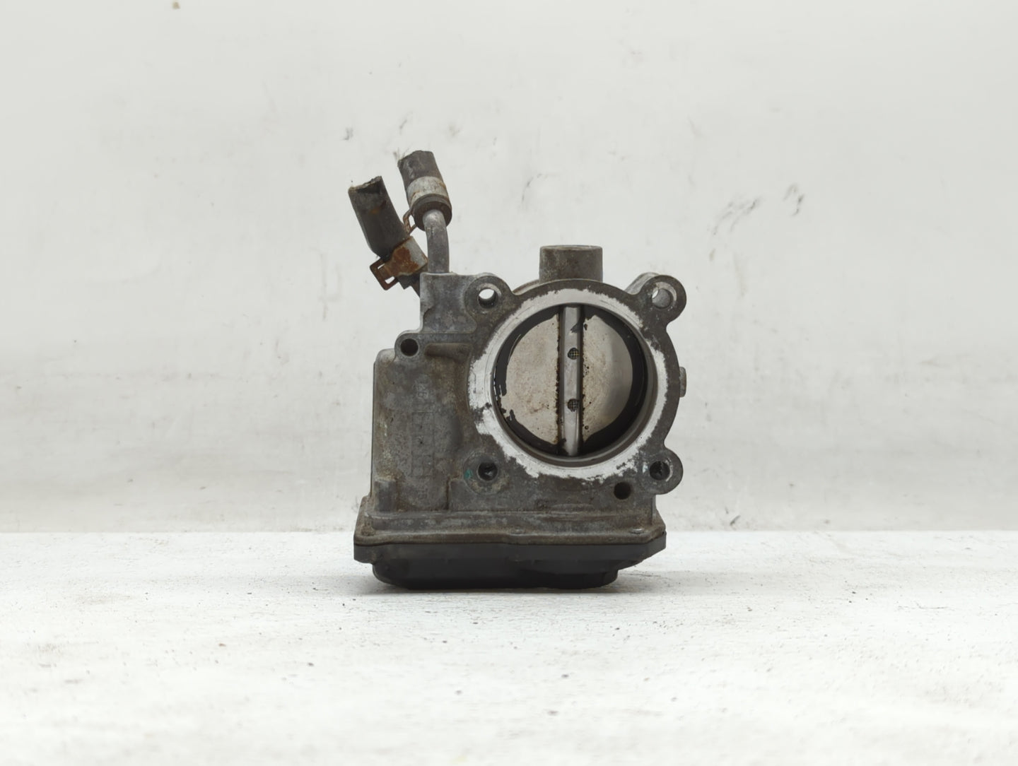 2011-2020 Hyundai Elantra Throttle Body P/N:35100-2E000 35100-2E710 Fits OEM Used Auto Parts - Oemusedautoparts1.com