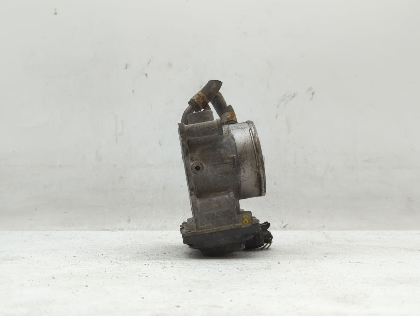 2011-2020 Hyundai Elantra Throttle Body P/N:35100-2E000 35100-2E710 Fits OEM Used Auto Parts - Oemusedautoparts1.com