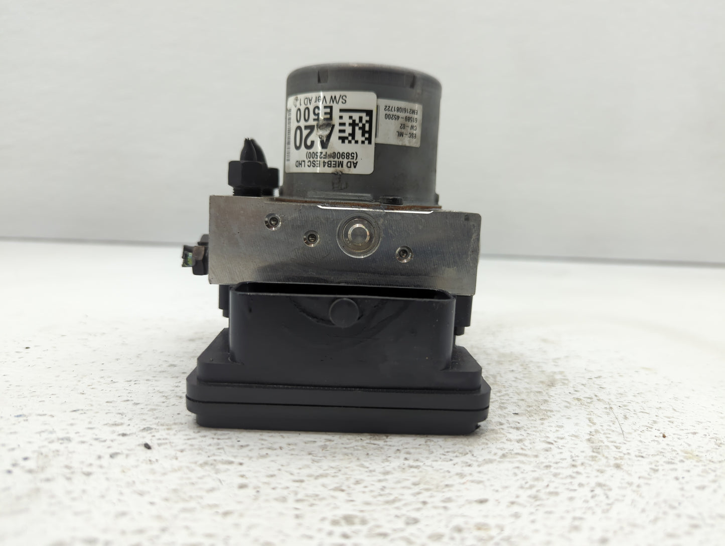 2017-2019 Hyundai Elantra ABS Pump Control Module Replacement P/N:58900-F2500 58920-F2500 Fits Fits 2017 2018 2019 OEM Used 