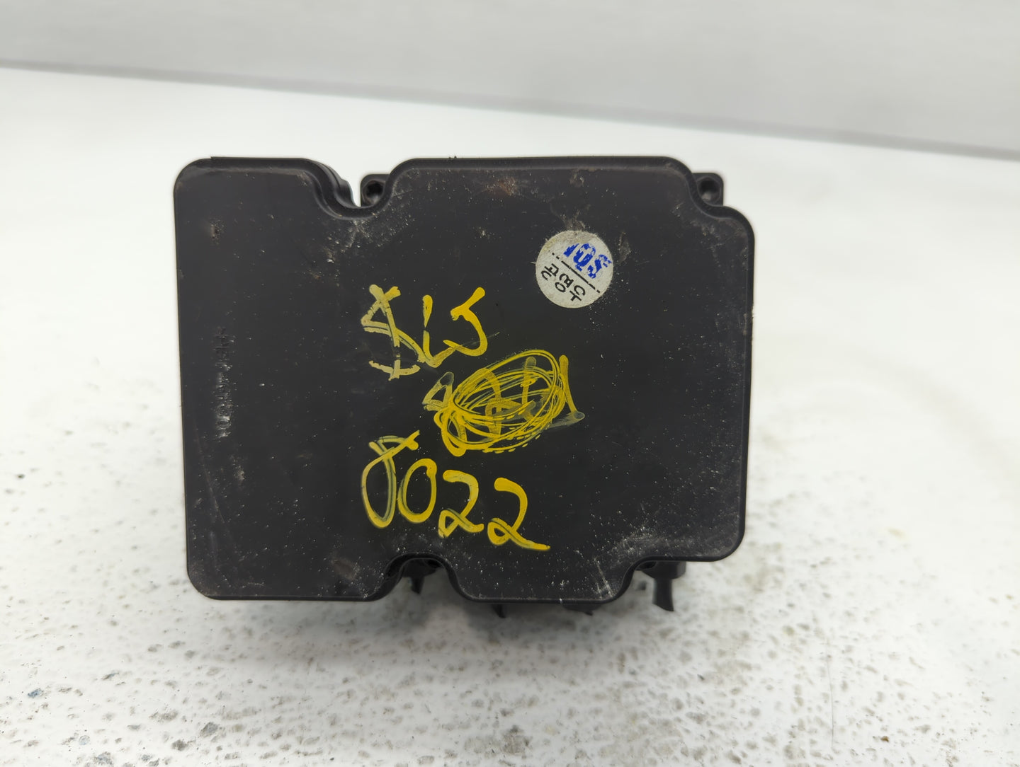 2017-2019 Hyundai Elantra ABS Pump Control Module Replacement P/N:58900-F2500 58920-F2500 Fits Fits 2017 2018 2019 OEM Used 