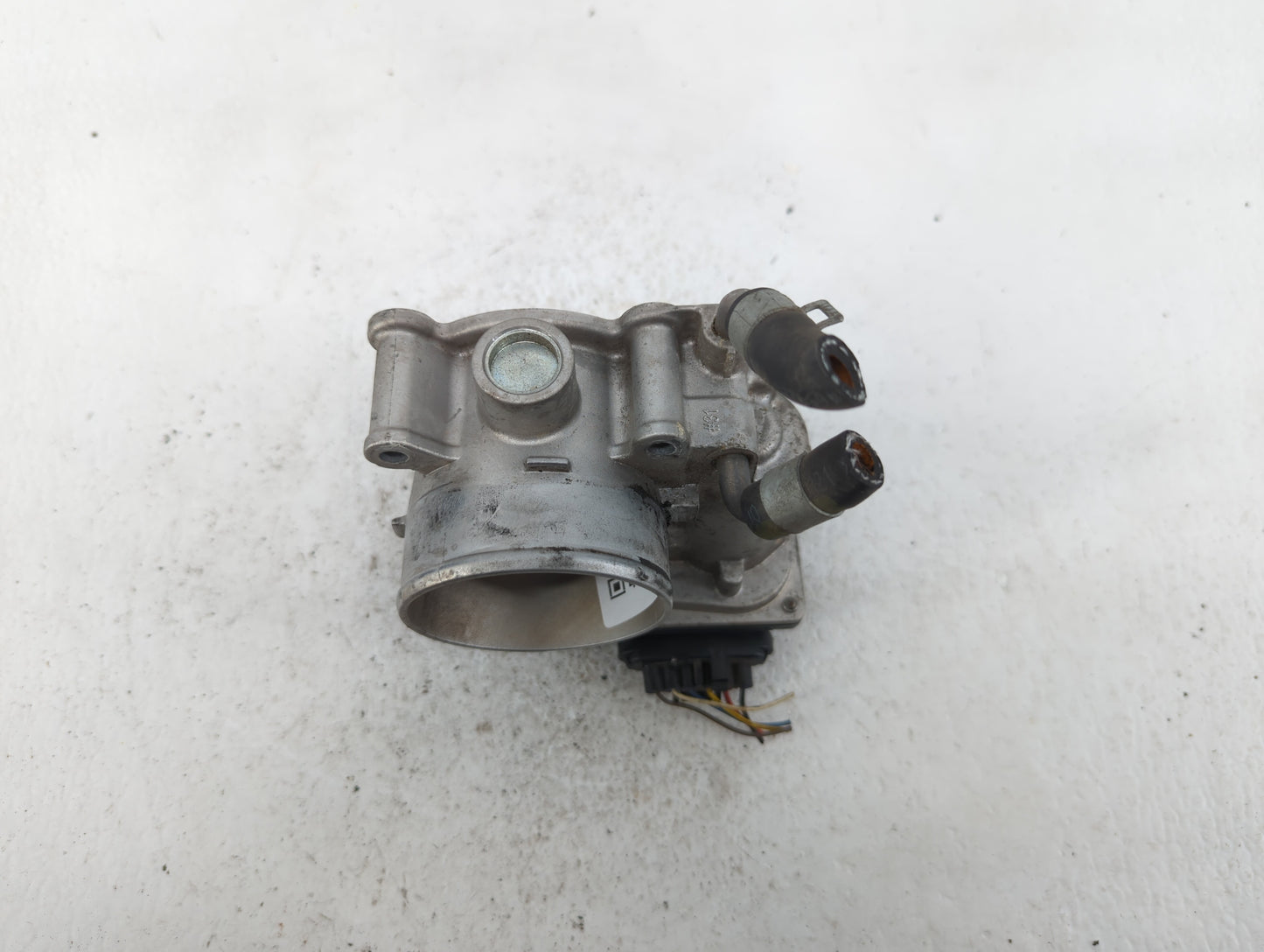 2011-2020 Hyundai Elantra Throttle Body P/N:35100-2E000 35100-2E710 Fits OEM Used Auto Parts - Oemusedautoparts1.com