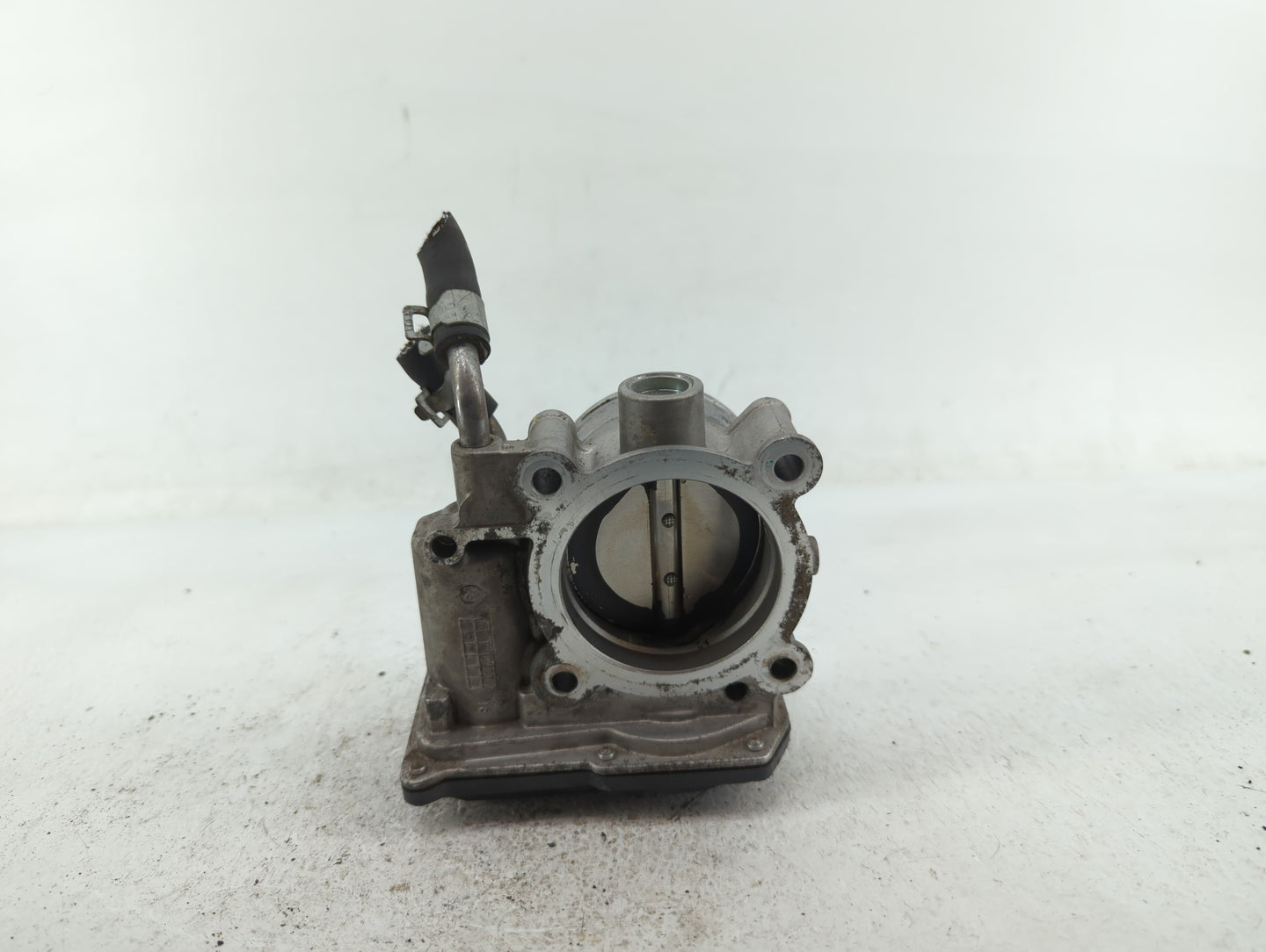 2011-2020 Hyundai Elantra Throttle Body P/N:35100-2E000 35100-2E710 Fits OEM Used Auto Parts - Oemusedautoparts1.com