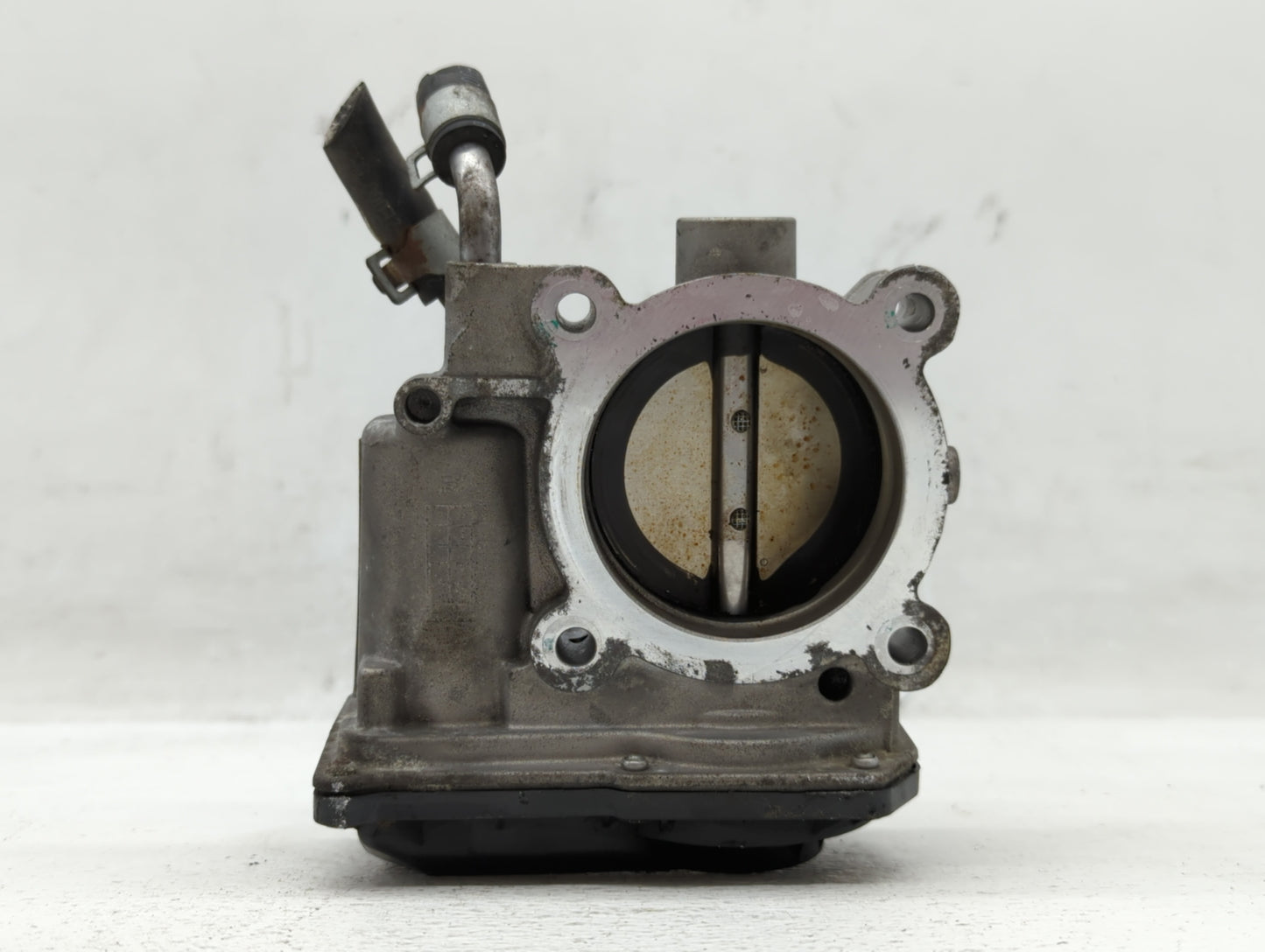 2011-2020 Hyundai Elantra Throttle Body P/N:35100-2E000 35100-2E710 Fits OEM Used Auto Parts - Oemusedautoparts1.com