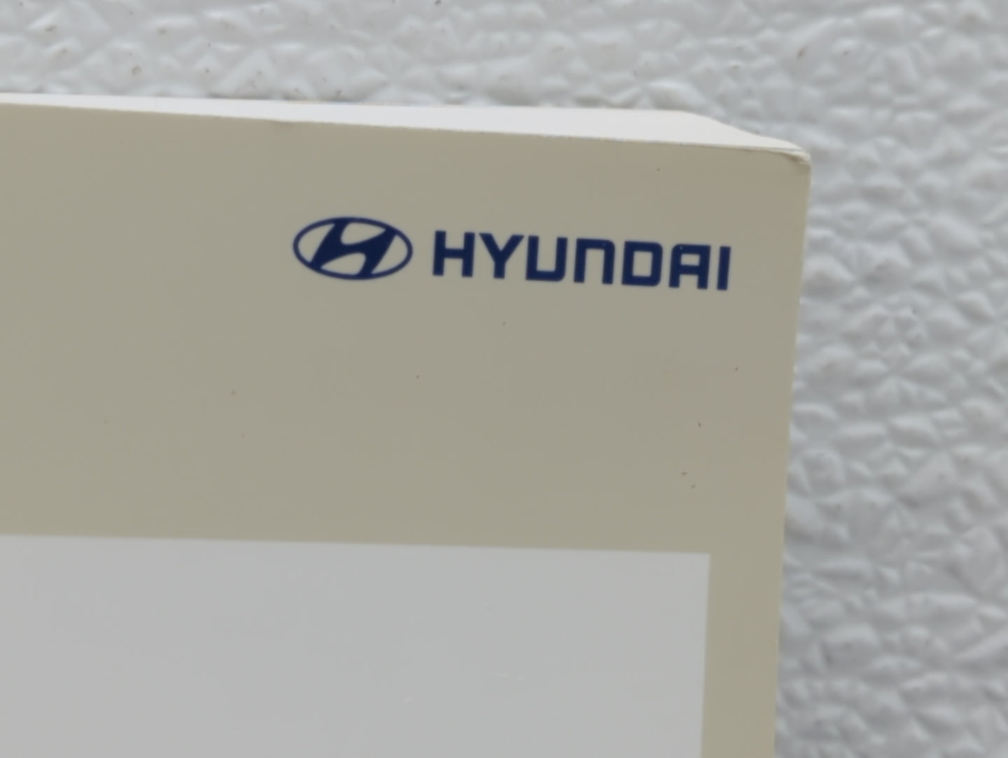 2017 Hyundai Elantra Owners Manual Book Guide OEM Used Auto Parts - Oemusedautoparts1.com