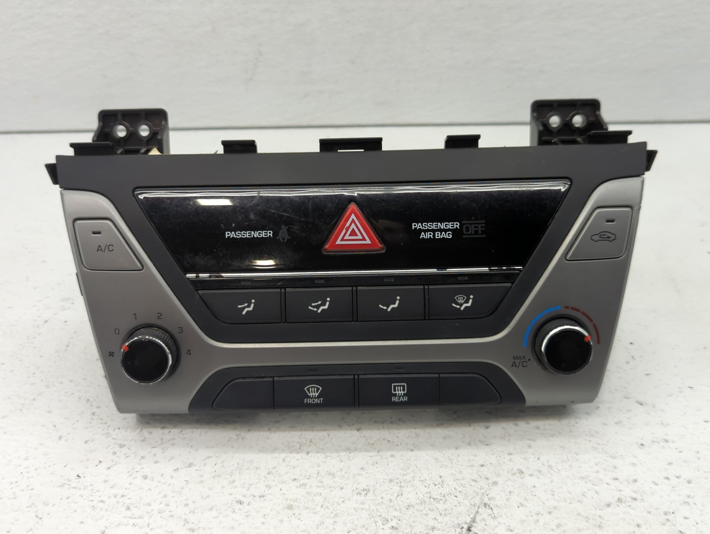 2017-2018 Hyundai Elantra Climate Control Module Temperature AC/Heater Replacement P/N:97250-F20614X 97250-F20624X Fits OEM 