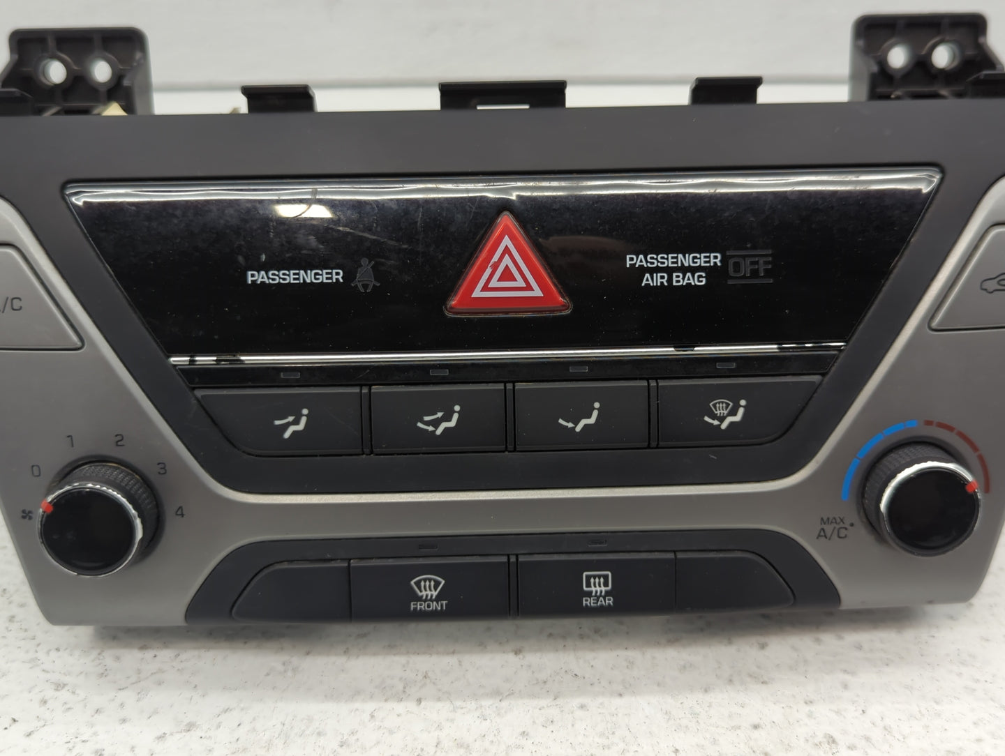 2017-2018 Hyundai Elantra Climate Control Module Temperature AC/Heater Replacement P/N:97250-F20614X 97250-F20624X Fits OEM 