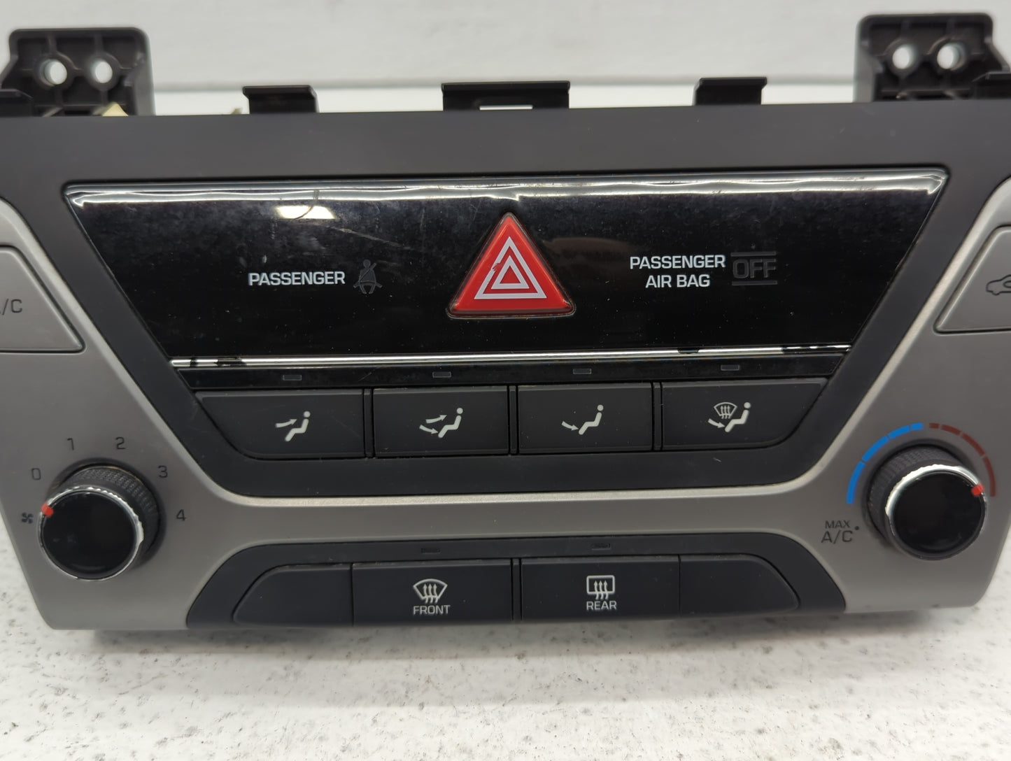2017-2018 Hyundai Elantra Climate Control Module Temperature AC/Heater Replacement P/N:97250-F20614X 97250-F20624X Fits OEM 