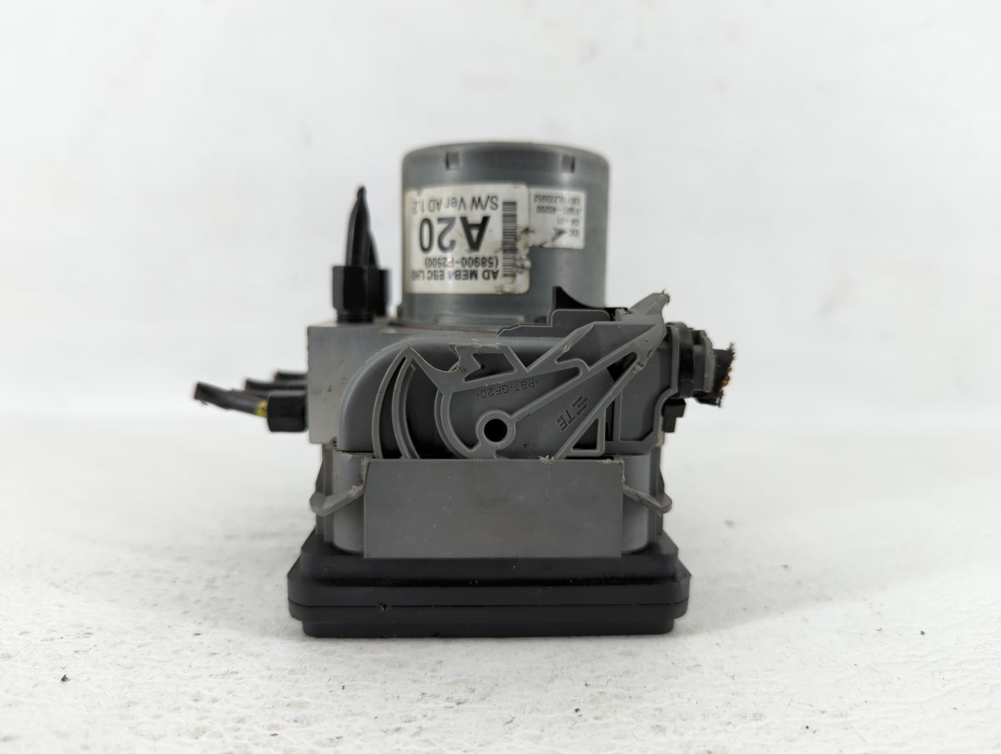 2017-2019 Hyundai Elantra ABS Pump Control Module Replacement P/N:58900-F2500 58920-F2500 Fits Fits 2017 2018 2019 OEM Used 