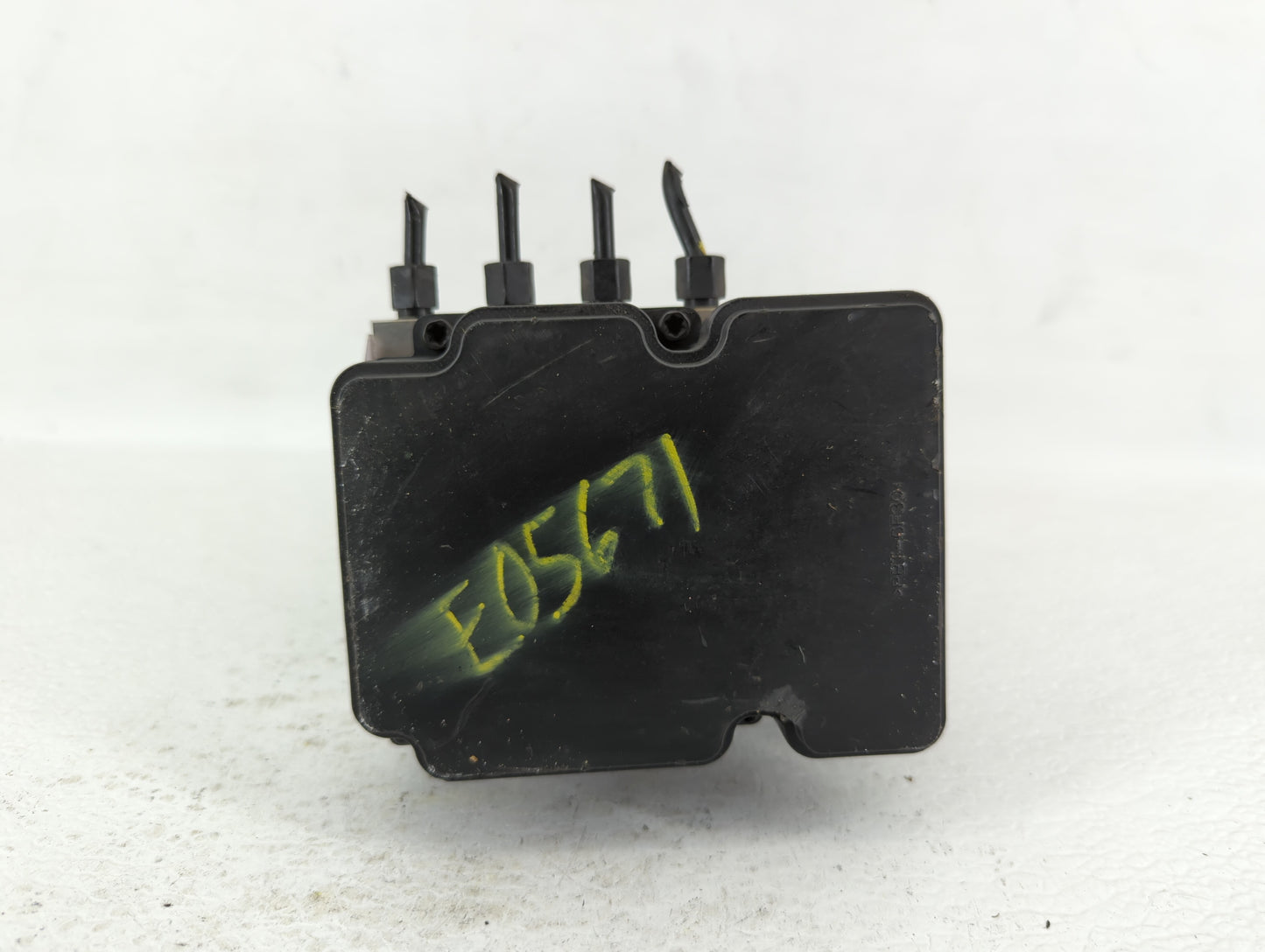 2017-2019 Hyundai Elantra ABS Pump Control Module Replacement P/N:58900-F2500 58920-F2500 Fits Fits 2017 2018 2019 OEM Used 