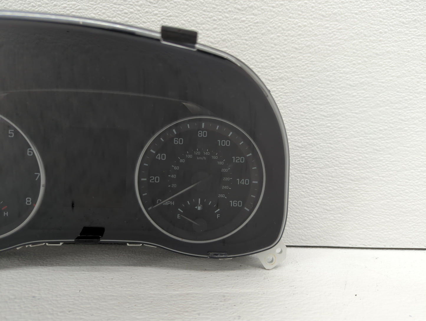 2017-2018 Hyundai Elantra Instrument Cluster Speedometer Gauges P/N:94001-F3010 Fits Fits 2017 2018 OEM Used Auto Parts - Oe