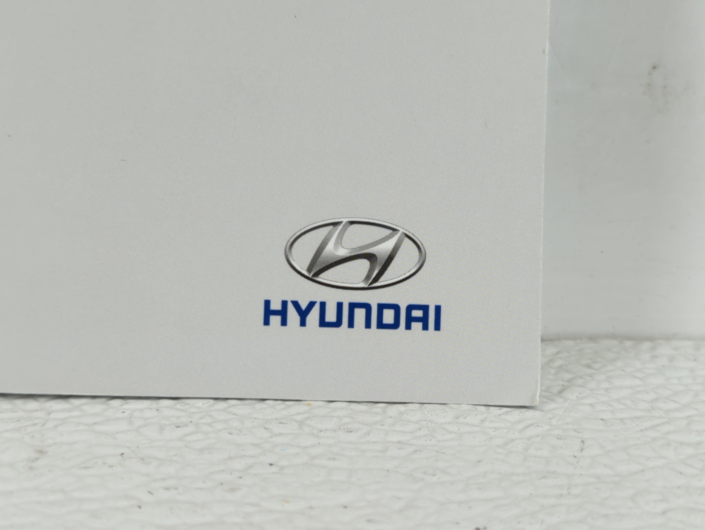 2017 Hyundai Elantra Owners Manual Book Guide OEM Used Auto Parts - Oemusedautoparts1.com