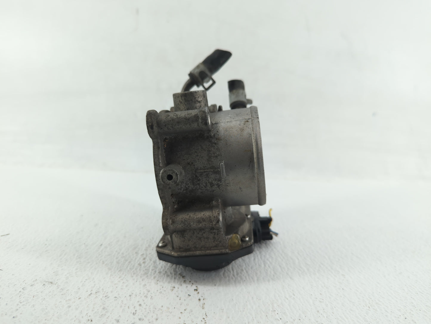 2011-2020 Hyundai Elantra Throttle Body P/N:35100-2E000 Fits Fits 2011 2012 2013 2014 2015 2016 2017 2018 2019 2020 2021 OEM