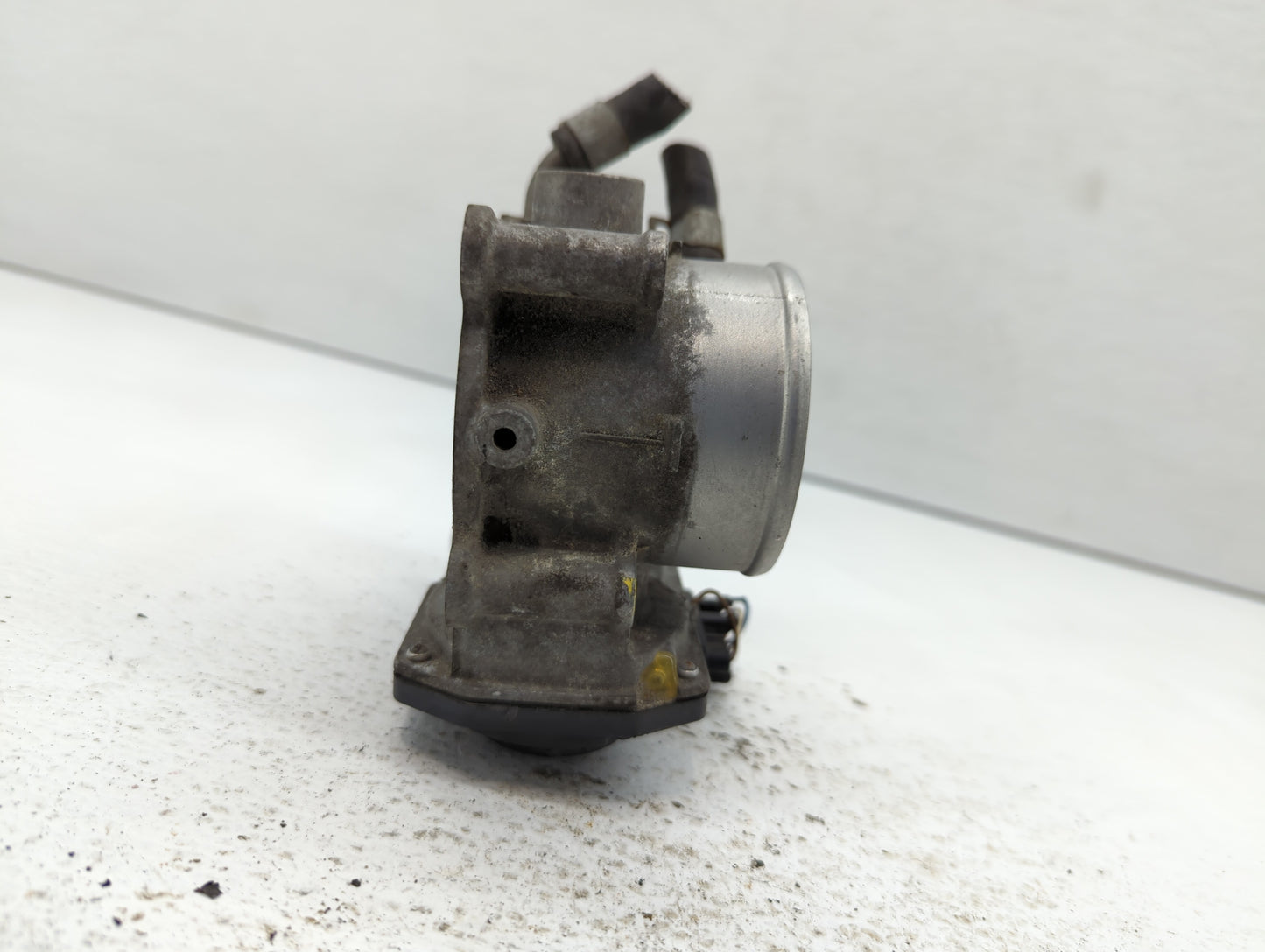 2011-2020 Hyundai Elantra Throttle Body P/N:35100-2E000 Fits Fits 2011 2012 2013 2014 2015 2016 2017 2018 2019 2020 2021 OEM