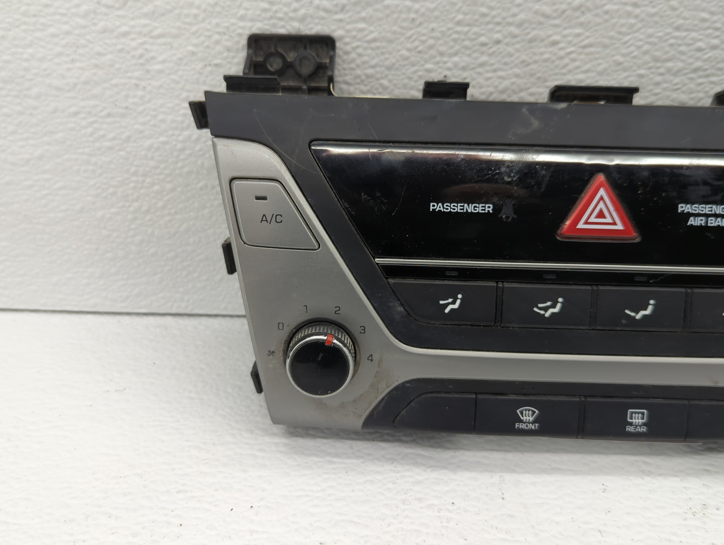2017-2018 Hyundai Elantra Climate Control Module Temperature AC/Heater Replacement P/N:97250-F20614X Fits Fits 2017 2018 OEM