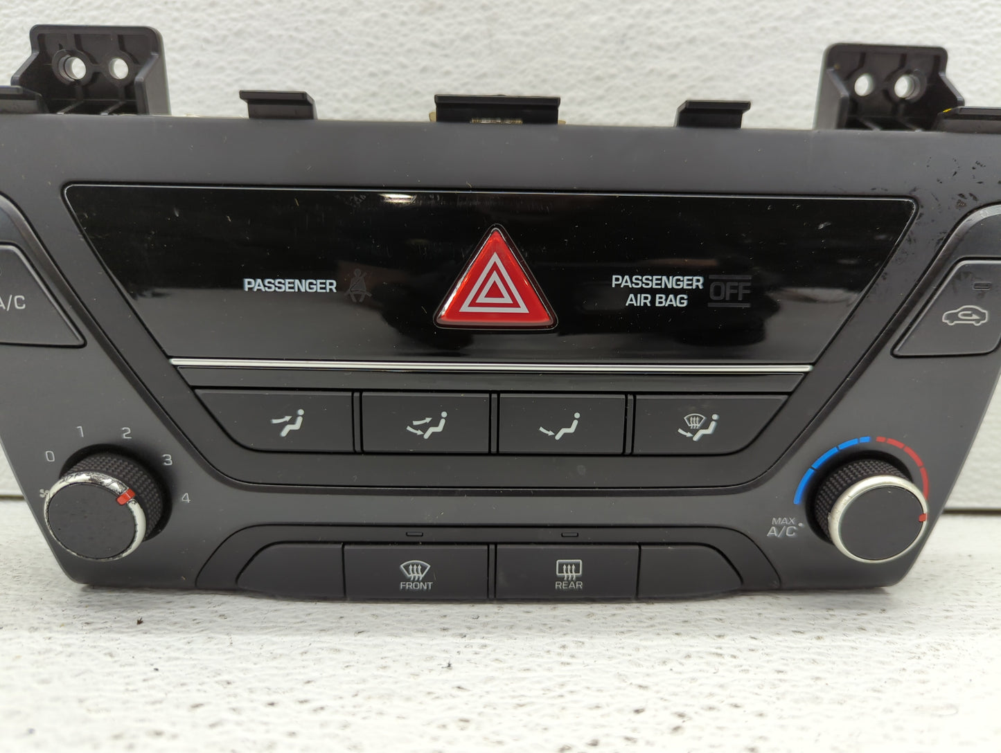 2017 Hyundai Elantra Climate Control Module Temperature AC/Heater Replacement P/N:97250-F2061KEX 97250-F20614X Fits OEM Used