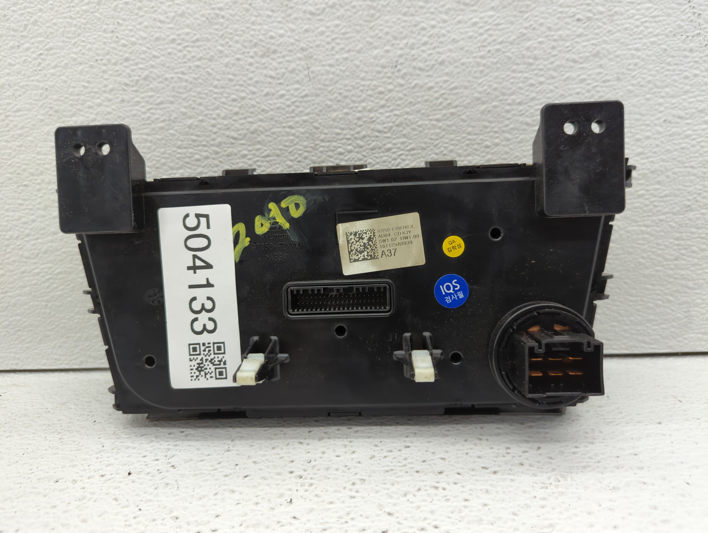 2017 Hyundai Elantra Climate Control Module Temperature AC/Heater Replacement P/N:97250-F2061KEX 97250-F20614X Fits OEM Used