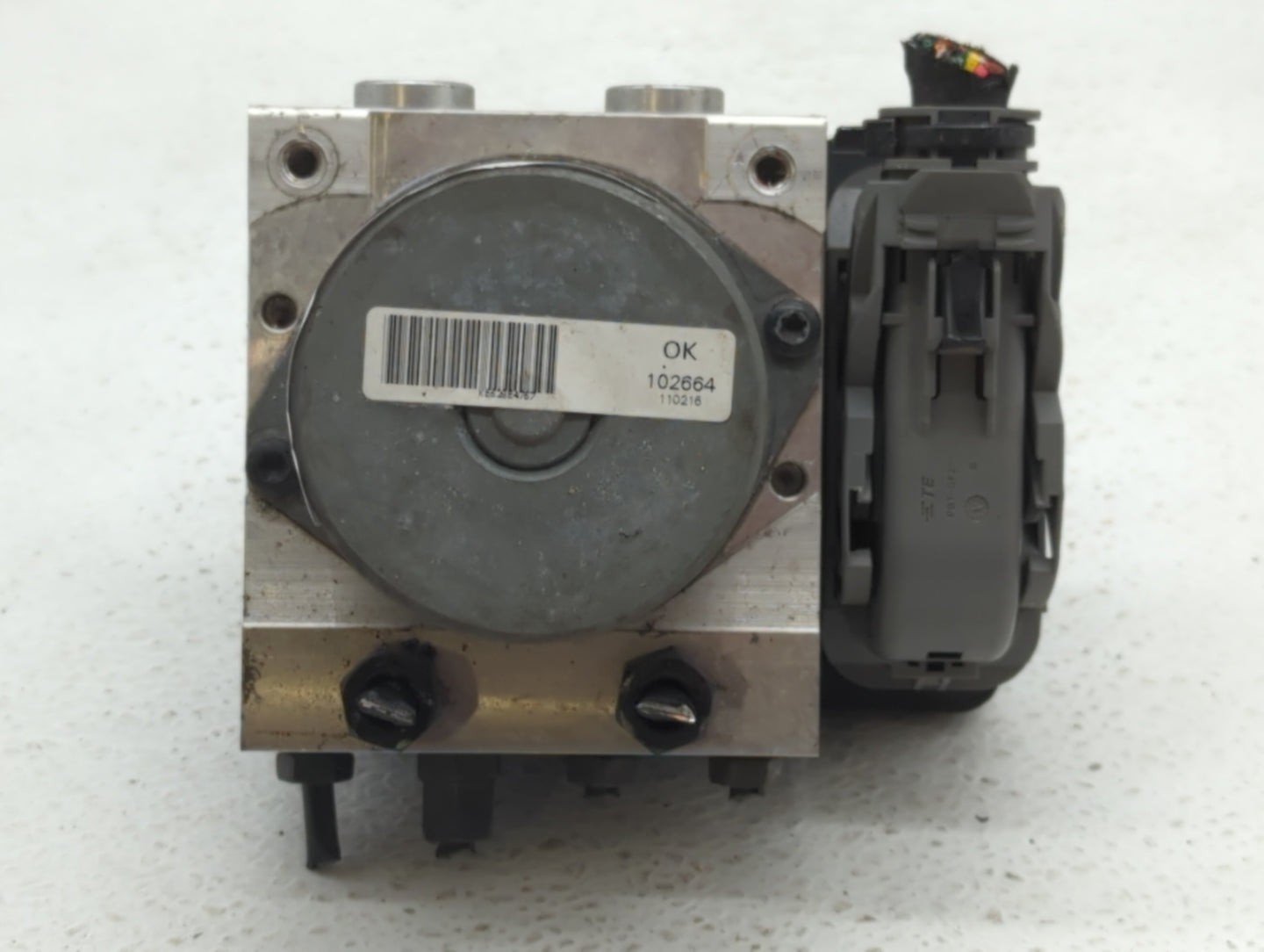 2017-2019 Hyundai Elantra ABS Pump Control Module Replacement P/N:58900-F2500 Fits Fits 2017 2018 2019 OEM Used Auto Parts -