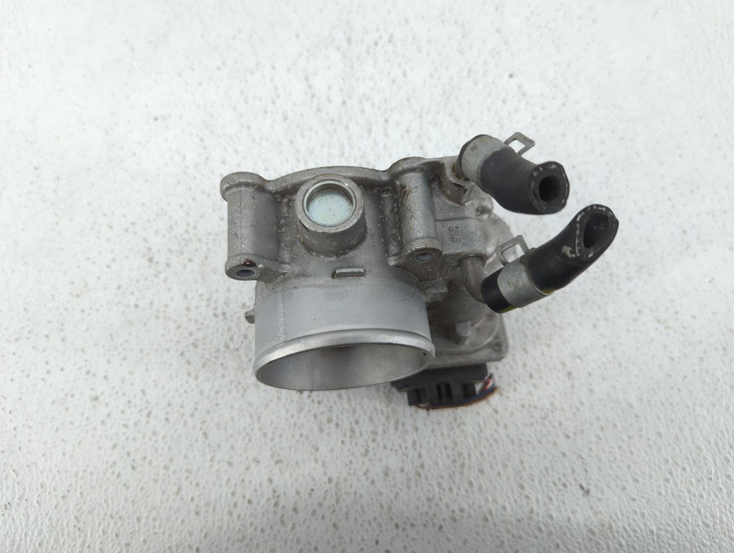 2011-2020 Hyundai Elantra Throttle Body P/N:35100-2E000 Fits Fits 2011 2012 2013 2014 2015 2016 2017 2018 2019 2020 2021 OEM