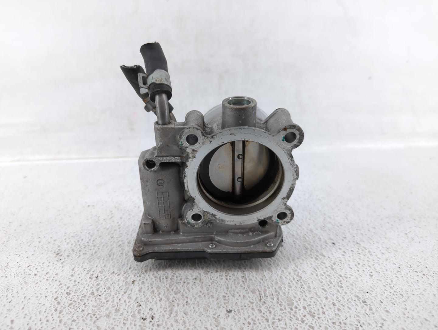 2011-2020 Hyundai Elantra Throttle Body P/N:35100-2E000 Fits Fits 2011 2012 2013 2014 2015 2016 2017 2018 2019 2020 2021 OEM