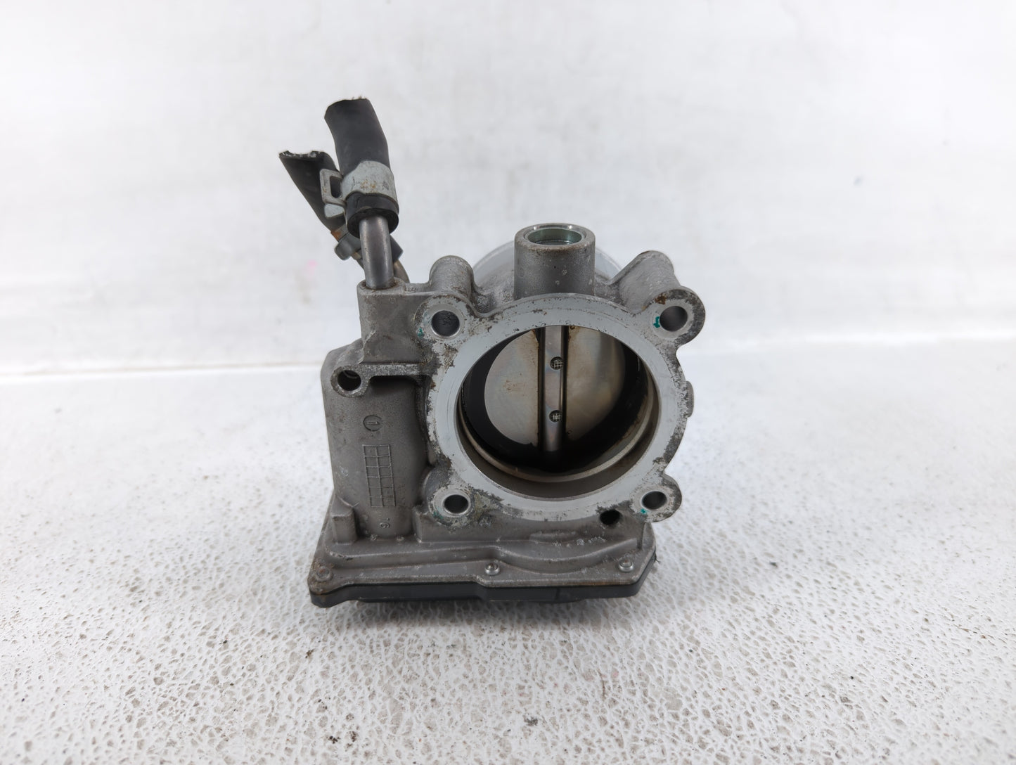 2011-2020 Hyundai Elantra Throttle Body P/N:35100-2E000 Fits Fits 2011 2012 2013 2014 2015 2016 2017 2018 2019 2020 2021 OEM