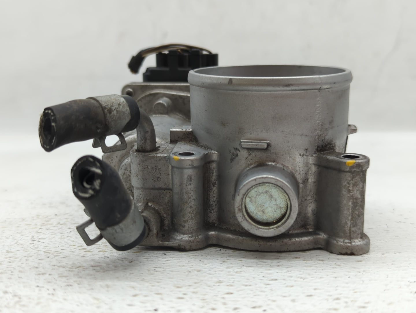 2011-2020 Hyundai Elantra Throttle Body P/N:35100-2E000 Fits Fits 2011 2012 2013 2014 2015 2016 2017 2018 2019 2020 2021 OEM