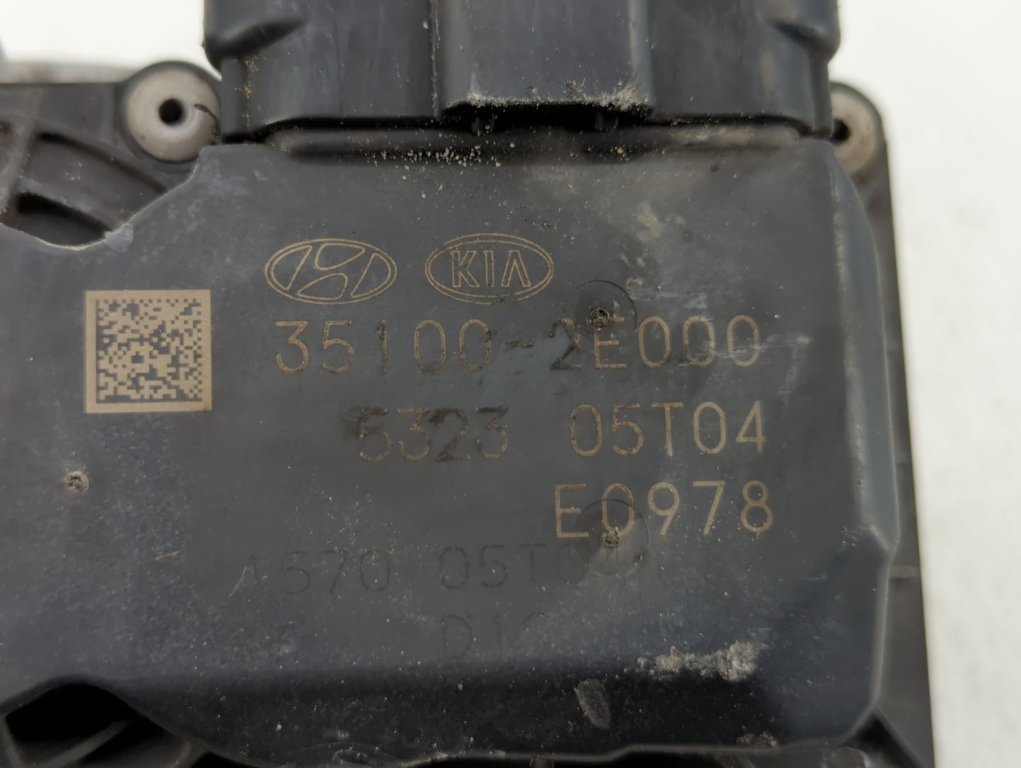 2011-2020 Hyundai Elantra Throttle Body P/N:35100-2E000 Fits Fits 2011 2012 2013 2014 2015 2016 2017 2018 2019 2020 2021 OEM