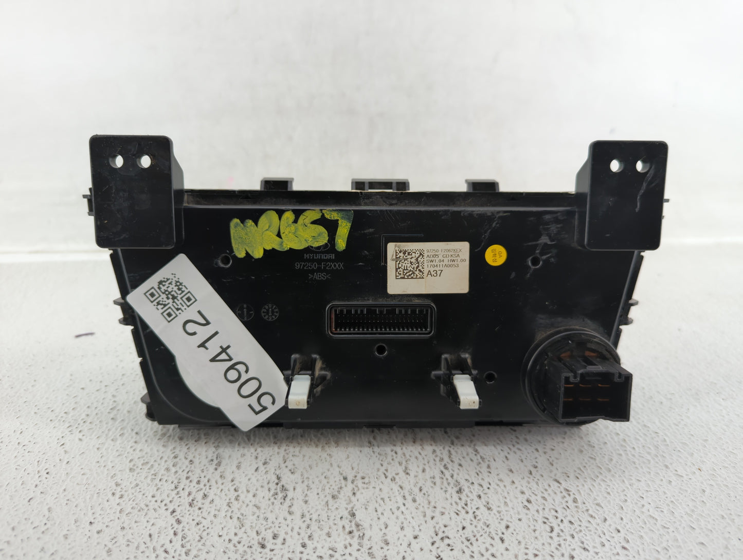 2017-2018 Hyundai Elantra Climate Control Module Temperature AC/Heater Replacement P/N:97250-F2061KEX Fits Fits 2017 2018 OE
