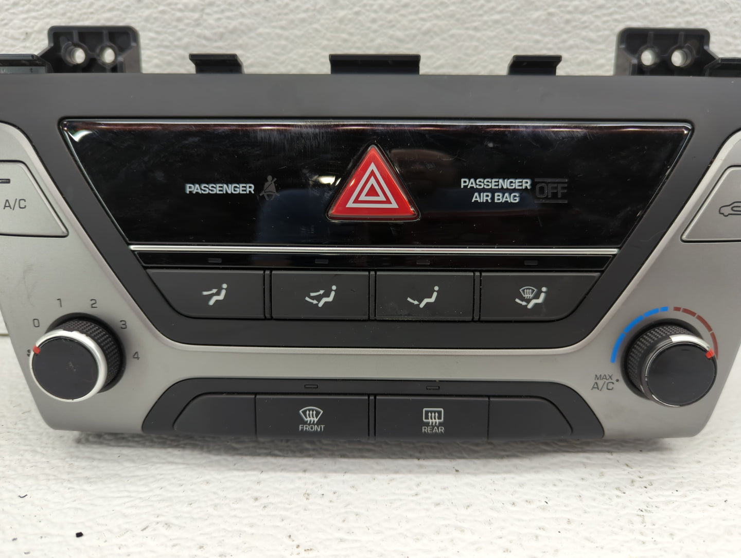 2017-2018 Hyundai Elantra Climate Control Module Temperature AC/Heater Replacement P/N:97250-F20614X Fits Fits 2017 2018 OEM