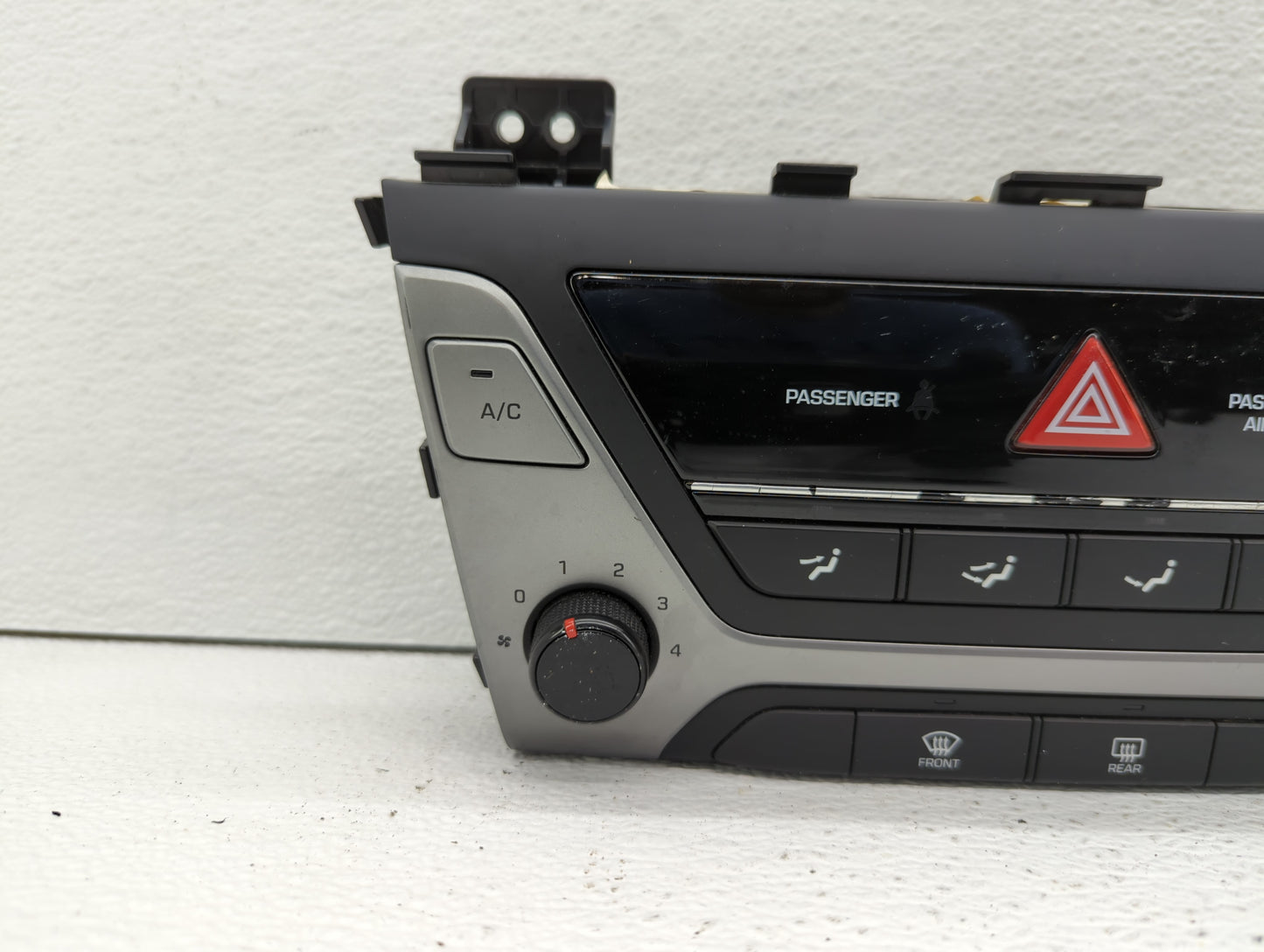 2017-2018 Hyundai Elantra Climate Control Module Temperature AC/Heater Replacement P/N:97250-F20614X Fits Fits 2017 2018 OEM