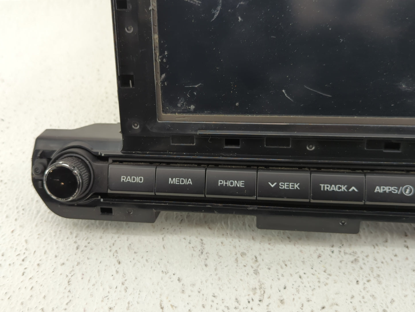 2017-2018 Hyundai Elantra Am Fm Cd Player Radio Receiver - Oemusedautoparts1.com