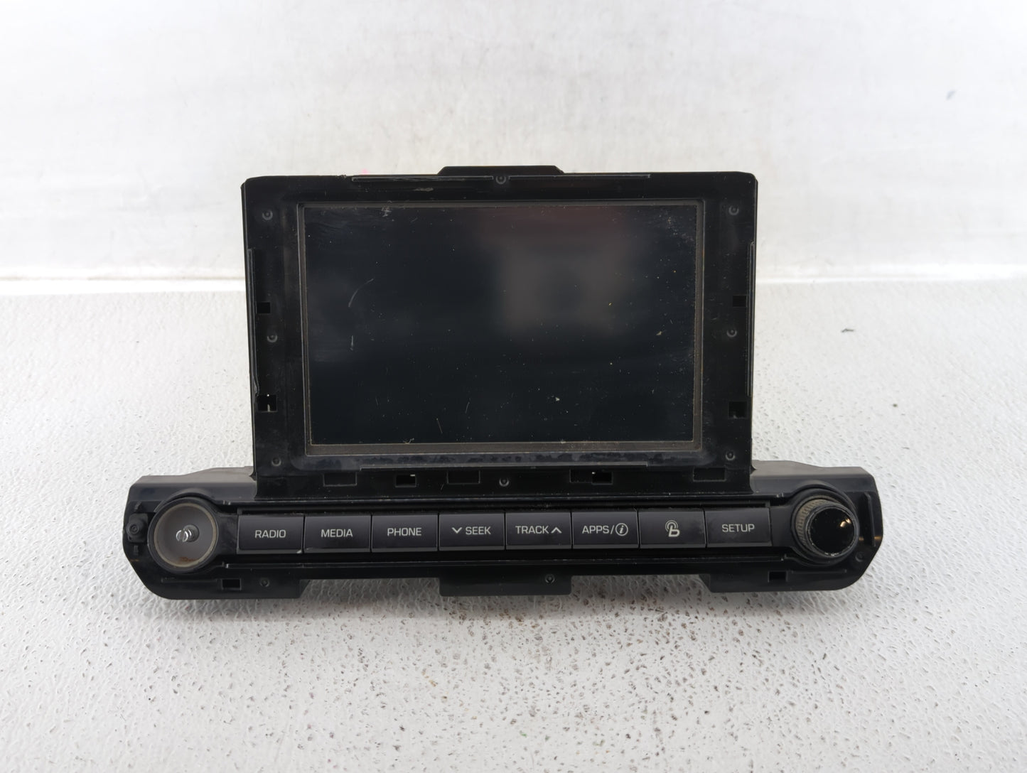2017-2018 Hyundai Elantra Am Fm Cd Player Radio Receiver - Oemusedautoparts1.com