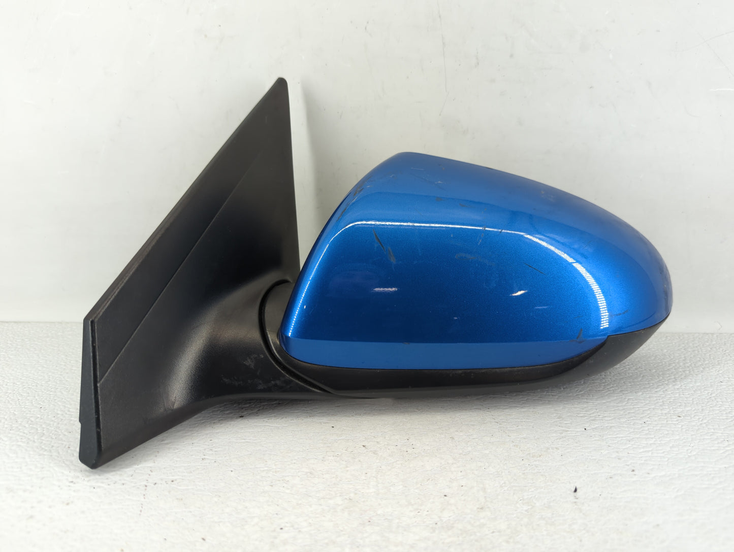 2017-2020 Hyundai Elantra Driver Side View Mirror - Left Door Mirror OEM Used - Oemusedautoparts1.com