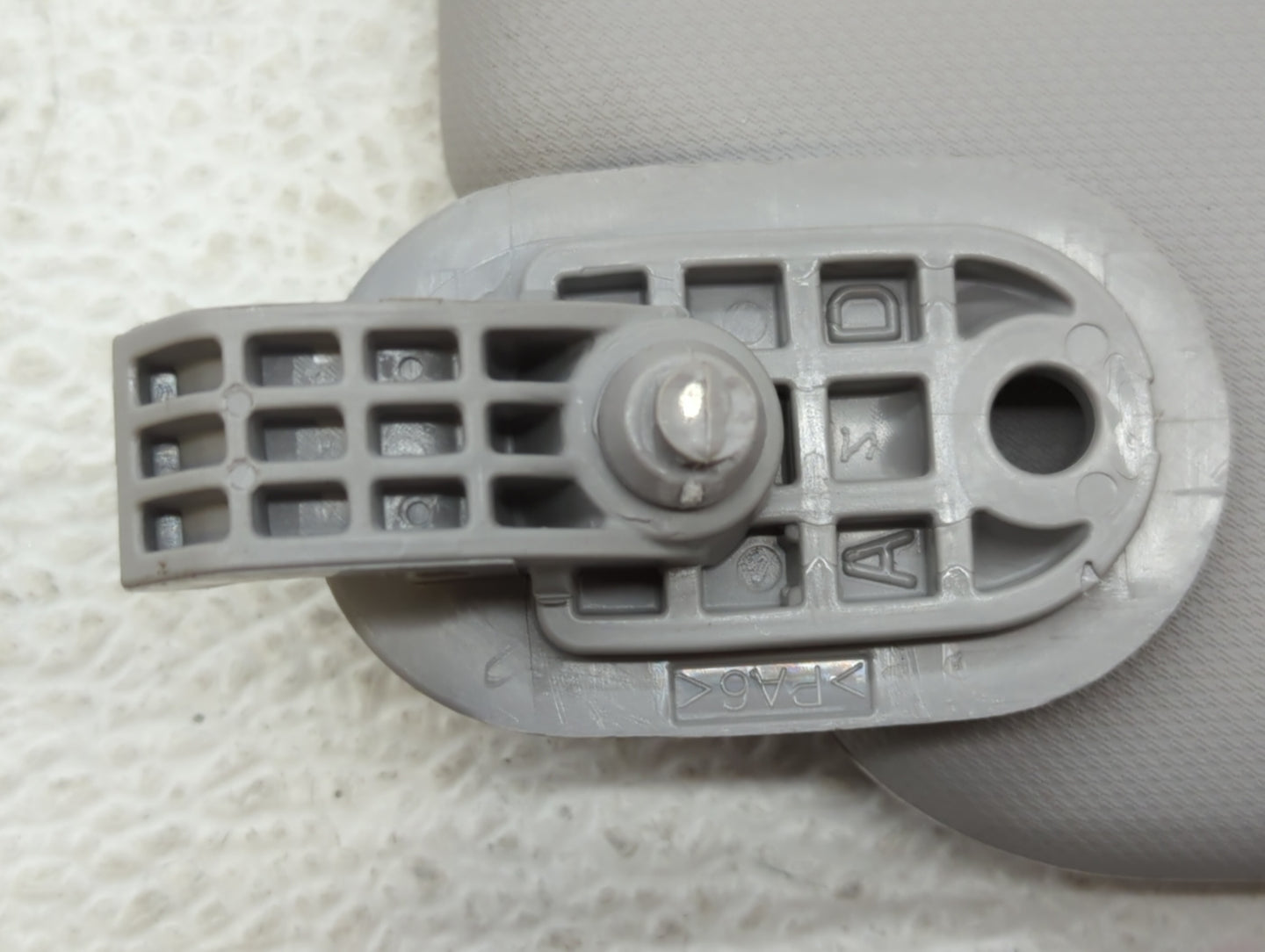 2017-2020 Hyundai Elantra Sun Visor Shade Replacement Passenger Right Mirror Fits Fits 2017 2018 2019 2020 OEM Used Auto Par